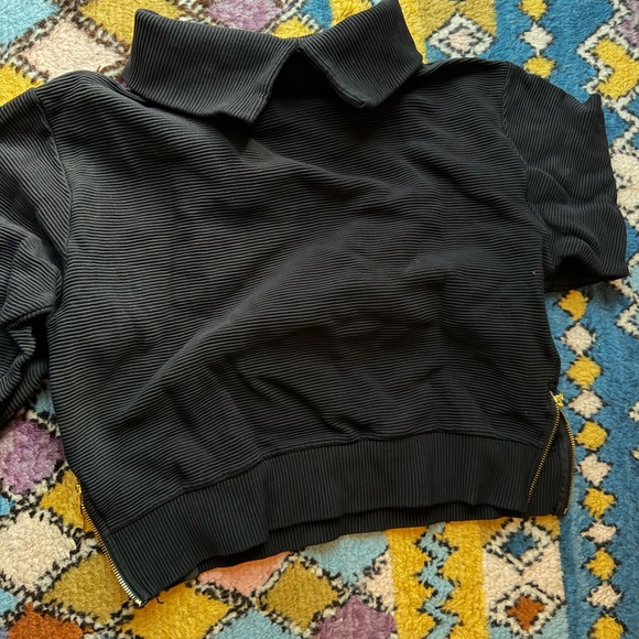 Varley Black Turtleneck - Picture 4 of 5